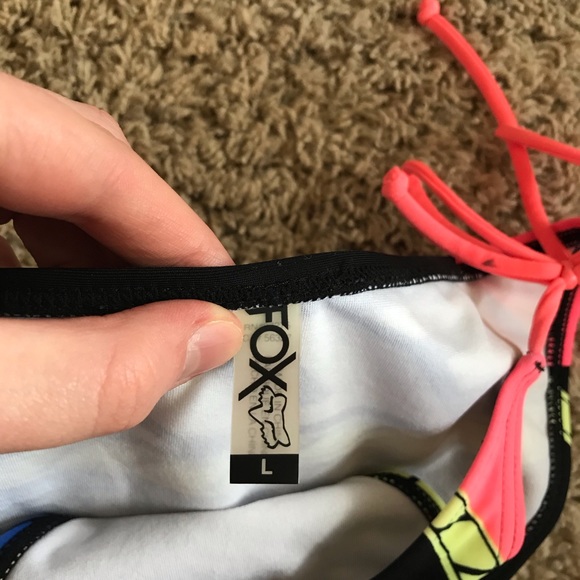 SWIM SUIT - Picture 3 of 3